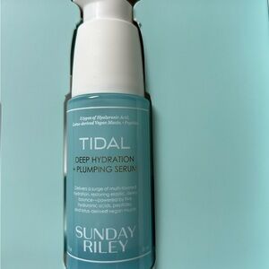 Sunday Riley Tidal Deep Hydration Serum - Light Blue